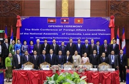 Ủy ban Đối ngoại Quốc hội Campuchia, Lào và Việt Nam cam kết tăng cường hợp tác 